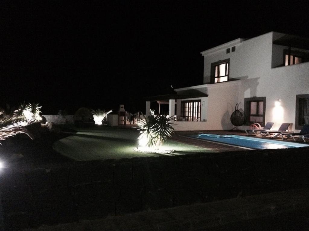 Luxury 3Bed Villa With Heated Private Pool, Full Sky And Free Wifi 플라야블랑카 외부 사진