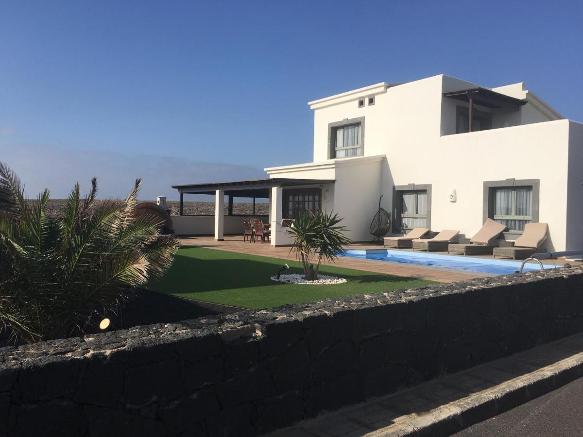 Luxury 3Bed Villa With Heated Private Pool, Full Sky And Free Wifi 플라야블랑카 외부 사진
